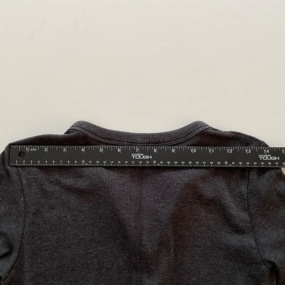 Aerie Real Soft Henley T-Shirt Sz S Gray Bella Swan Essential Layering Thermal - Picture 7 of 11